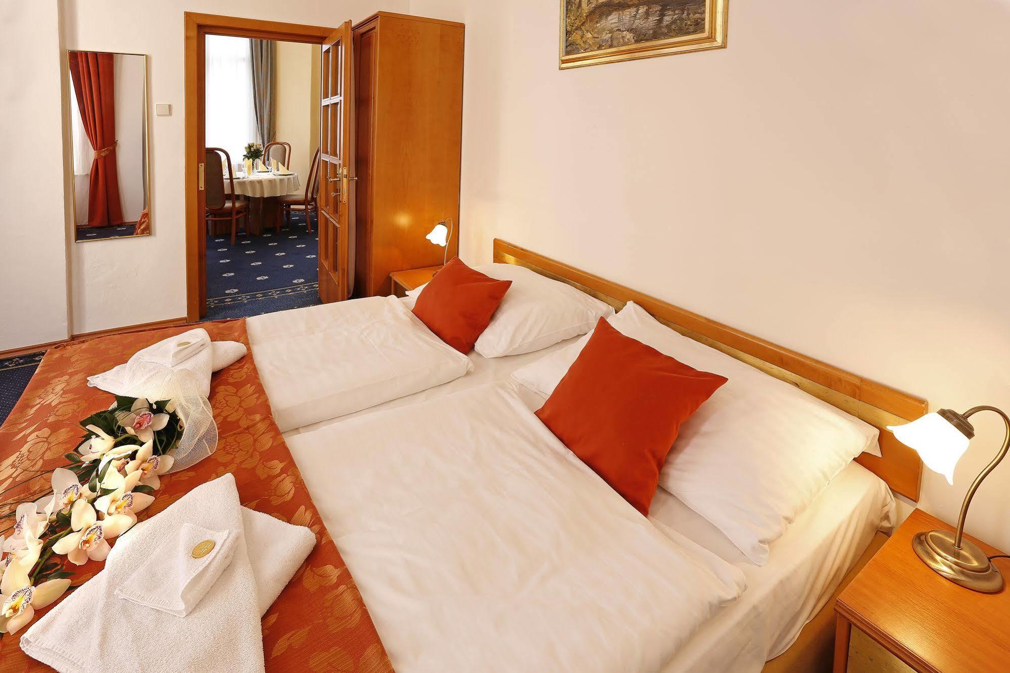 Spa Hotel Villa Smetana Karlovy Vary Luaran gambar